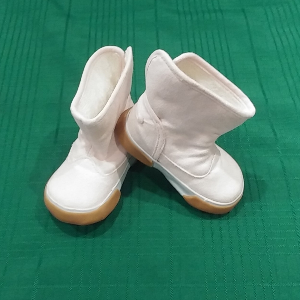 Pink Pull On Boots Size 4-6 Months